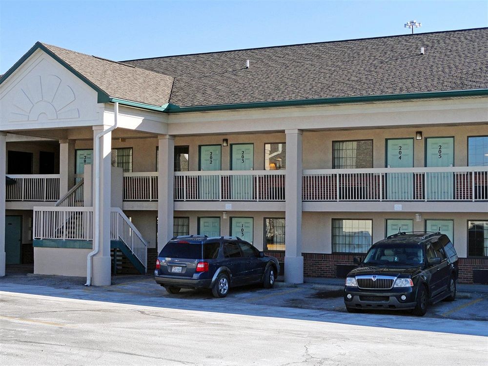 Days Inn By Wyndham Indianapolis South ภายนอก รูปภาพ